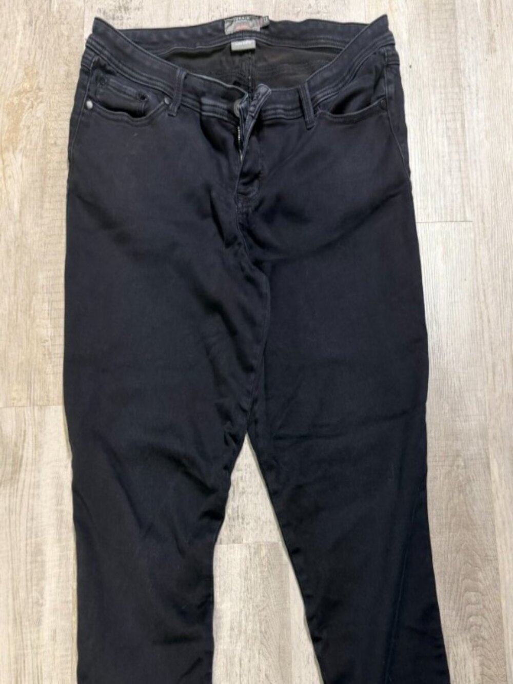 18S Torrid Luxe Skinny Jeans SHORT LENGTH
